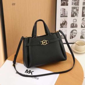 Michael_kors_jet_set_monogram-print_shoulder_bag_5639