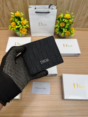 DIOR_WALLET_V835