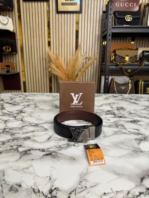 Louis_Vuitton Black Leather Belt With Silver Buckle Includes Box DAMAGE BOX (M58)