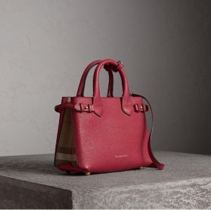 Burberry_banner hand bag premium quality with dust cover