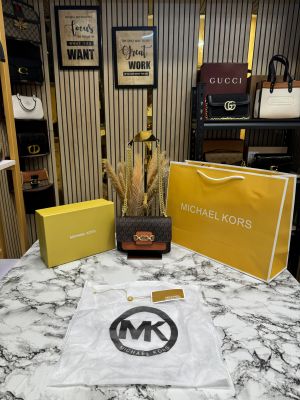 MICHAEL KOR_S HEATHER MK LOGO WITH OG BOX AND DUST BAG WITH CARRY BAG PREMIUM QUALITY (BROWN) 60027