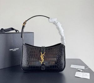 Ysl hobo bag with og box(903-embossed black)