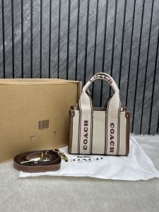 Coach_Smith_Supermini_Canvas_Tote_With_OriginalBox_DustCover_Highend_Quality