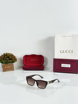 Gucci_WMNS_9921_Brown