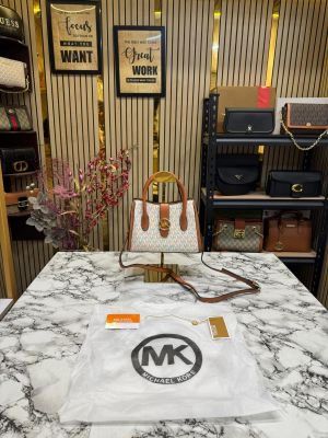 Michael_Kors Gabby Signature Satchel Bag With Dust Bag (Beige)