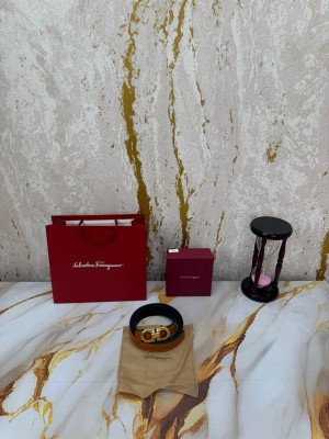  Salvatore_ferragamo_premium_belt_with_box_and_dustybag_(f42-tan)