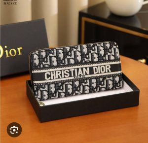 Christian_Dior_Zipper_Wallet_For_Women_With_Box_5558