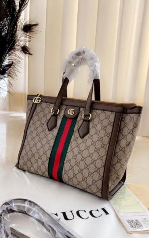 Gucci_Ophidia_GG_Tote_Bag_188