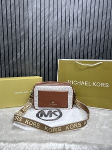 Michael_Kors_Maeve_Camera_Crossbody_With_OriginalBox_CarryBag