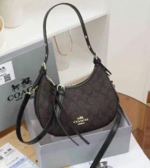 Coach_ kleo hobo bag in signature bag with double box premium quality