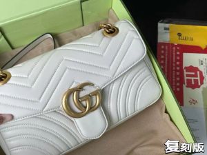 Gucci_marmont_sling bag premium quality with box(maroon box)