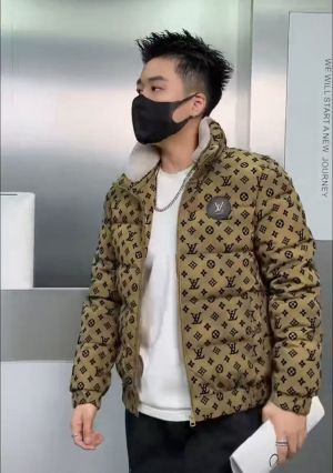 Louis.Vuitton.100%.Imported.All.Over.Embossed.Very.Premium.Heavy.Puffer.Jacket.With.Furr.Collar.CS261