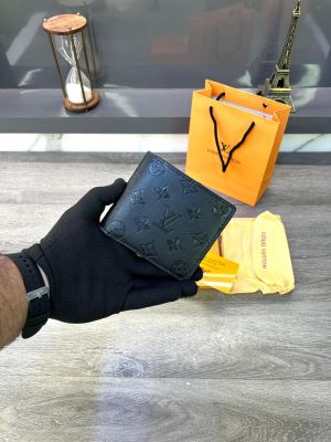 Louis_ Vuitton Printed Black Wallet Fa 84