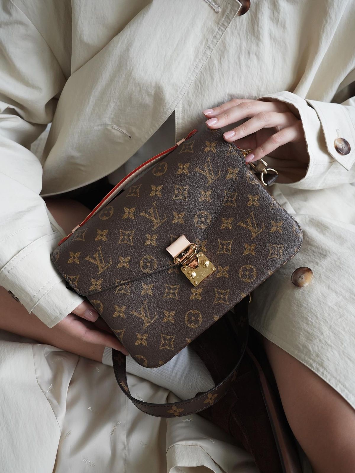 Louis_Vuitton_Meits_Pochette_With_Doublebox_OriginalPacking