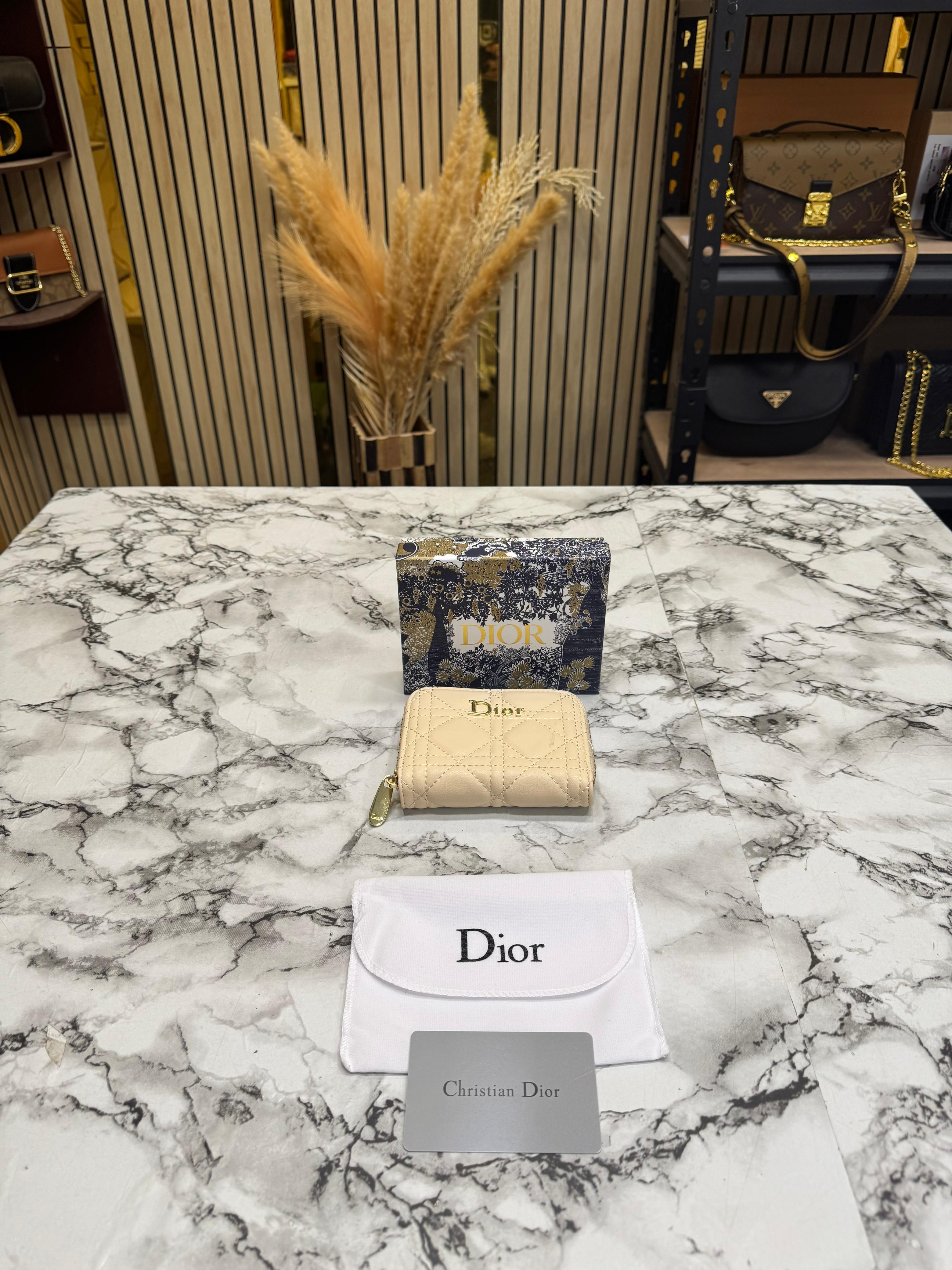 DIO_R CANNAGE QUILTED ZIPPER WALLET INCLUDES BOX AND DUST BAG (DXD001-BEIGE)