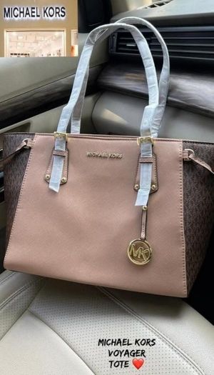 Michael_Kors Womens Voyager EastWest Tote 578