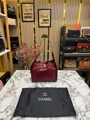 Chane_l handbag Grained calfskin & gold-tone metal maroon 