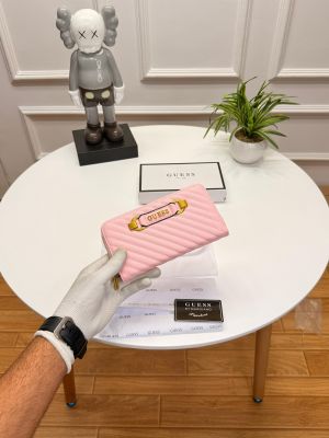 Guess_premium_womens_zipperwallet_with_ogbox_etc_ea137