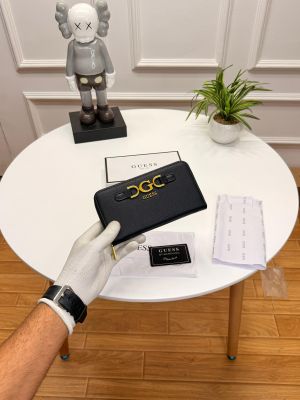 Guess_premium_womens_zipperwallet_with_ogbox_etc_ea132