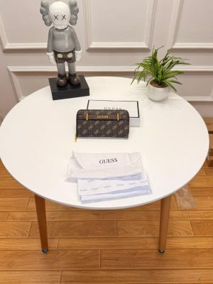 Guess_premium_womens_zipperwallet_with_ogbox_etc_ea129