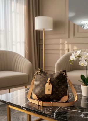 Louis_Vuitton_Odeon_PM_Monogram_5678