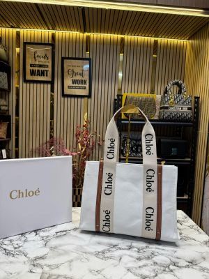 Chloe woody tote bag with box and dust bag (white)