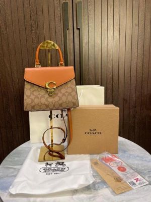 coac_h sammy 21 signature tophandle bag Comes with Extra long sling with box 472