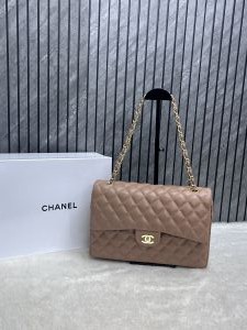 Chanel_Jumbo_Extra_Large_Size_Leather_ShoulderBag_With_OriginalPacking