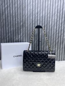 Chanel_Jumbo_Extra_Large_Size_Patent_Leather_ShoulderBag_With_OriginalPacking