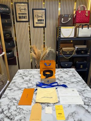 Louis_Vuitton Black Leather Belt With Black LV Initials Buckle Includes Box and Carry Bag (7B)