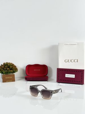 Gucci_WMNS_0766_Grey_Orange_Shaded