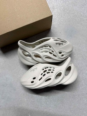 Adidass Yeezy Foam Runner Ararat  Ua Quality