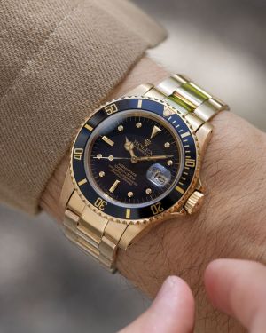 Role_x Oyster Perpetual Submarine Gold-Black