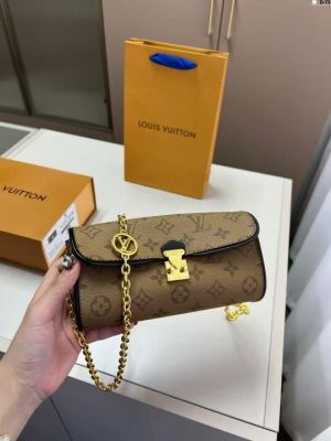 Louis_vuitton camile pochette bag with magnet box 633