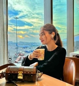 Louis vuttion papillon trunk monogram bag with og box dust bag(carry bag)