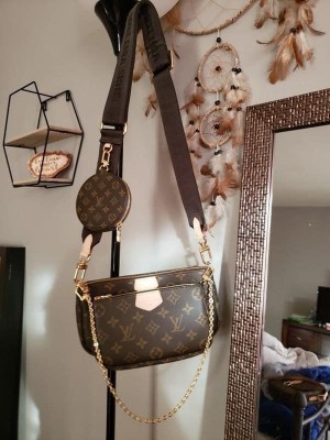 Louisvuttion_ pochette sling bag with og box and premium quality with inner brown premium quality  ( Brown)