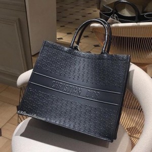 Dior_ tote bag premium quality with zipper With Box premium quality