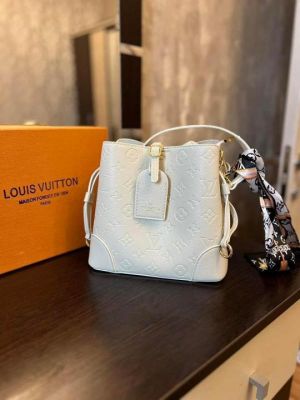 _louis_vuitton_bucket_bag_embossed_with_og_box