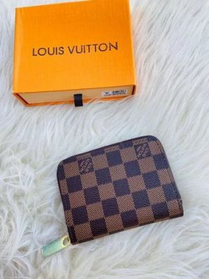 Louis_vuttion_mini wallet premium quality with box 