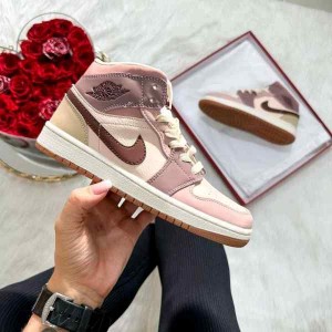 Nikee Air Jordan Retro 1 Pony Smokye  394