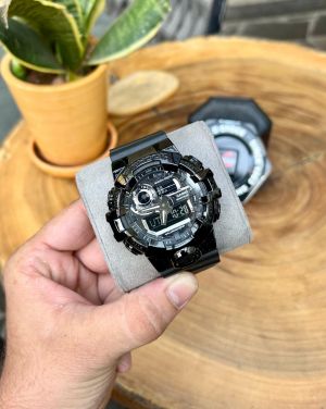 Casio G-Shock GA-700 