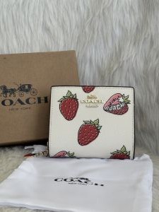 Coach_Snap_Wallet_Strawberry_Edition_Coded_With_OriginalBox_DustCover_Tags