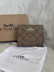 Coach_Snap_Wallet_Apricot_Edition_Coded_With_OriginalBox_DustCover_Tags