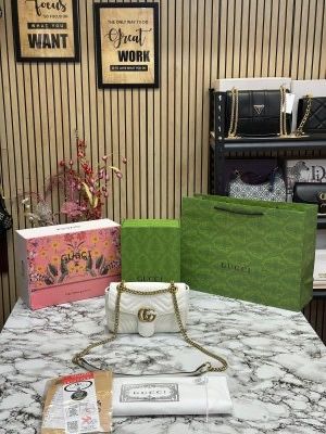 GUCC_I MARMONT DOUBLE BOX PREMIUM QUALITY WITH DUST BAG AND BILL INCLUDING CARRY BAG (WHITE) 8257