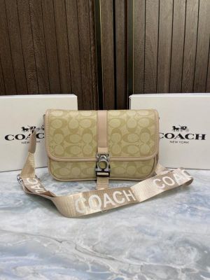 Coac_h league messenger bag in signature With folding box 263