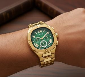 Guess Square Chronograph Gold-Green