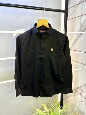 Gucc i Logo Black Premium Shirt With Brand Box Packing and Carry Bag F2980-BL