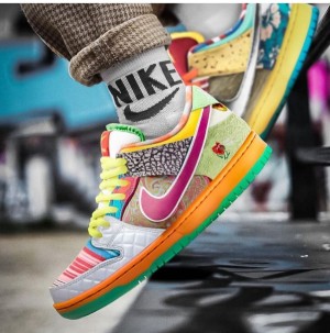 Nike SB Dunk Low 