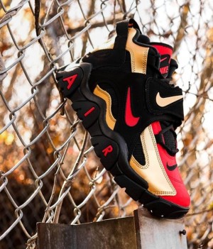 air barrage mid metallic gold